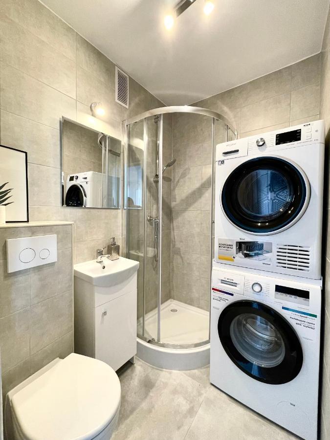 Zielinskiego Apartment ~ Self Check-In 24 ~ Parking & Lift Breslavia Exterior foto