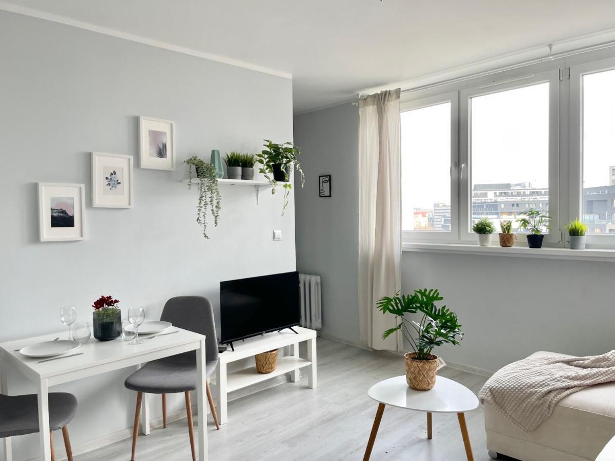 Zielinskiego Apartment ~ Self Check-In 24 ~ Parking & Lift Breslavia Exterior foto